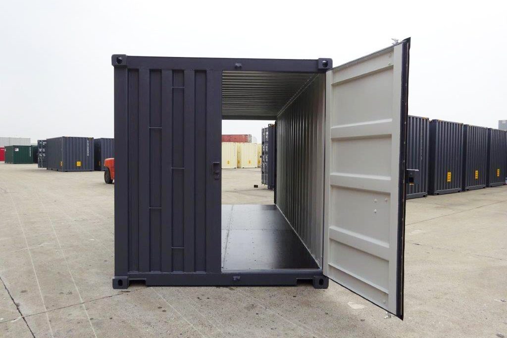 Home 20′ new three door container